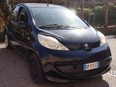 Usata Peugeot 107 68 CV (50 kW) 2008 Nero Utilitaria