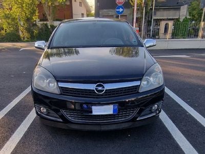 Usata Opel Astra 125 CV (91 kW) 2008 Nero Coupé