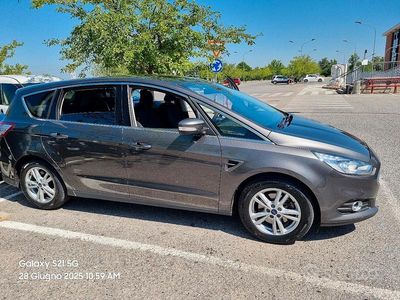 Usata Ford S-MAX S 163 CV (119 kW) 2016 Grigio Monovolume