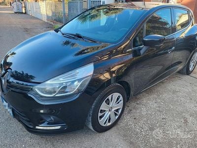 Usata Renault Clio IV Life 75 CV (55 kW) 2016 Nero Berlina