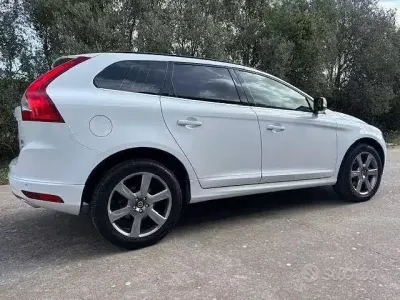 Usata Volvo XC60 163 CV (119 kW) 2013 Bianco SUV