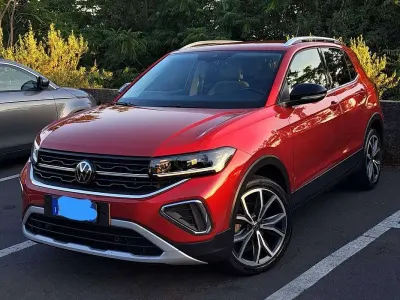 Usata VW T-Cross Style 116 CV (85 kW) 2024 Rosso SUV