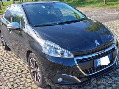 usata Peugeot 208 5p 1.2 puretech Allure s&s 82cv neopatentati