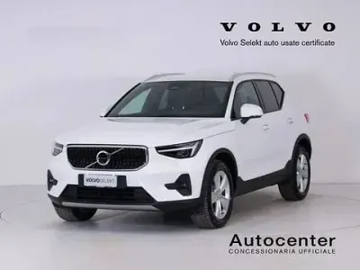 Usata Volvo XC40 Core 163 CV (119 kW) 2025 Bianco SUV
