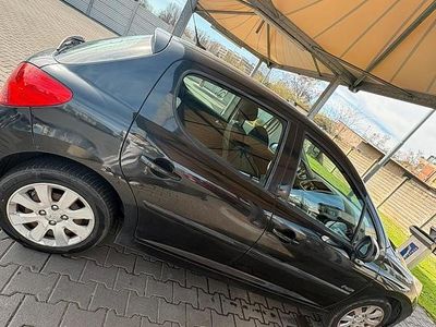 Usata Peugeot 207 95 CV (69 kW) 2007 Nero Berlina