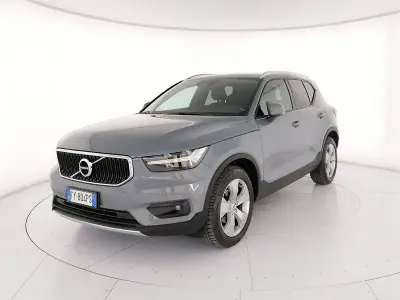 Usata Volvo XC40 Momentum 150 CV (110 kW) 2019 Grigio SUV