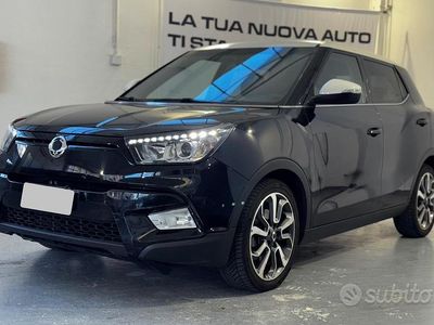 Usata Ssangyong (KGM) Tivoli 116 CV (85 kW) 2016 Nero SUV
