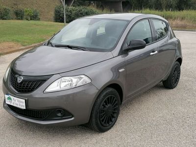 usata Lancia Ypsilon YpsilonIII 2021 1.0 firefly hybrid Silver s