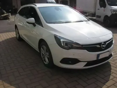 Usata Opel Astra Business Elegance 105 CV (77 kW) 2020 Bianco ghiaccio Station wagon