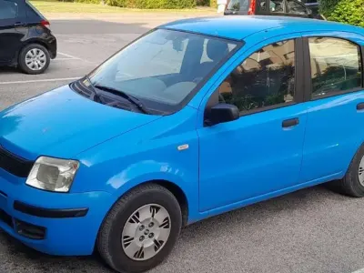Usata Fiat Panda Active 54 CV (39 kW) 2004 Blu/azzurro Utilitaria