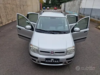 Usata Fiat Panda Emotion 69 CV (50 kW) 2011 Grigio Utilitaria