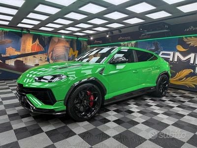 Usata Lamborghini Urus 666 CV (489 kW) 2025 Verde SUV