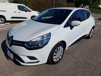 Usata Renault Clio IV Business 90 CV (66 kW) 2019 Bianco Berlina