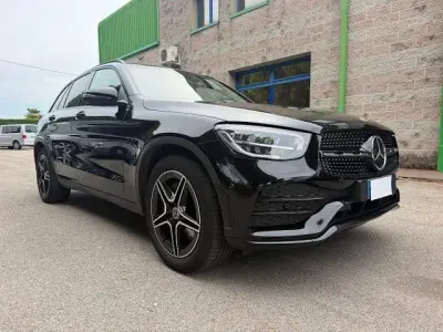 Usata Mercedes GLC300de Premium 194 CV (142 kW) 2021 Nero SUV