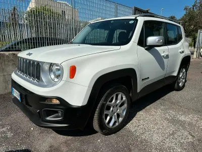 Usata Jeep Renegade Limited 140 CV (102 kW) 2015 Bianco SUV