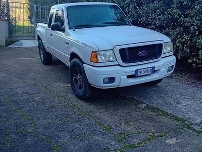 Usata Ford Ranger 143 CV (105 kW) 2012 Bianco Pick-up