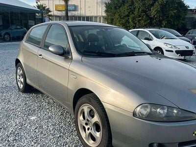 Usata Alfa Romeo 147 120 CV (88 kW) 2007 Grigio Utilitaria