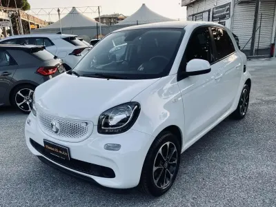 Begagnad Smart ForFour Passion 71 HK (52 kW) 2016 Tetto panoramico Halvkombi