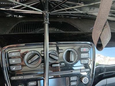 Usata VW up! 68 CV (50 kW) 2015 Argento Utilitaria