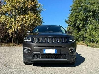 Usata Jeep Compass Limited 170 CV (125 kW) 2018 Grigio SUV