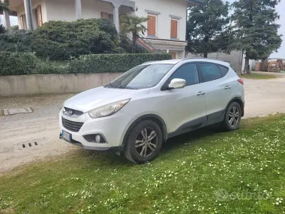 Usata Hyundai ix35 115 CV (84 kW) 2011 Bianco SUV
