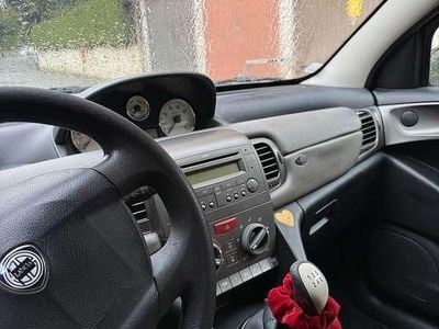 Usata Lancia Ypsilon 60 CV (44 kW) 2006 Utilitaria
