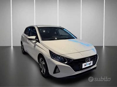 Usata Hyundai i20 84 CV (61 kW) 2022 Bianco Utilitaria