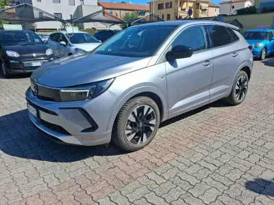 Usata Opel Grandland X Business Elegance 181 CV (133 kW) 2023 Grigio scuro SUV