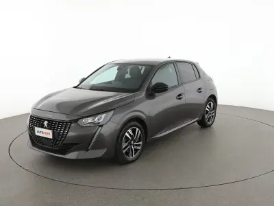 Usata Peugeot 208 Allure 101 CV (74 kW) 2022 Grigio Utilitaria