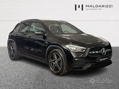 Usata Mercedes GLA200 Premium 150 CV (110 kW) 2023 Da sistemare SUV