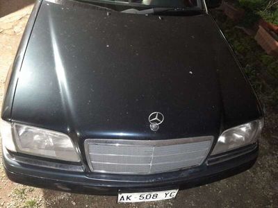 Mercedes C200