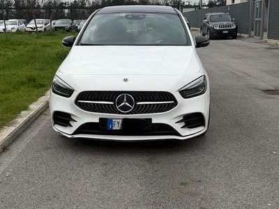 Käytetty Mercedes B180 AMG 116 HP (85 kW) 2019 Valkoinen Tila-auto
