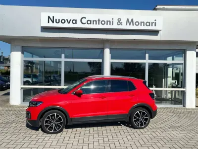 Usata VW T-Cross Advance 110 CV (80 kW) 2021 Rosso SUV