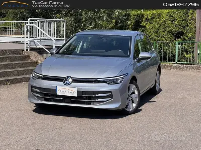 Usata VW Golf VIII Style 150 CV (110 kW) 2025 Grigio Berlina