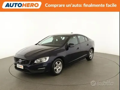 Usata Volvo S60 Business Edition 120 CV (88 kW) 2018 Nero Berlina