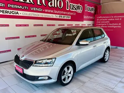 Usata Skoda Fabia Design Edition 60 CV (44 kW) 2019 Argento Utilitaria