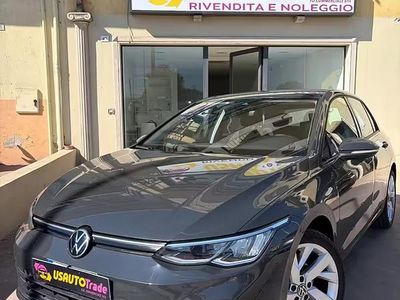 Second-hand VW Golf VII Life 116 CP (85 kW) 2021 Gri Hatchback