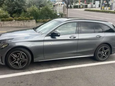 Usata Mercedes C220 Premium 194 CV (142 kW) 2019 Grigio Station wagon