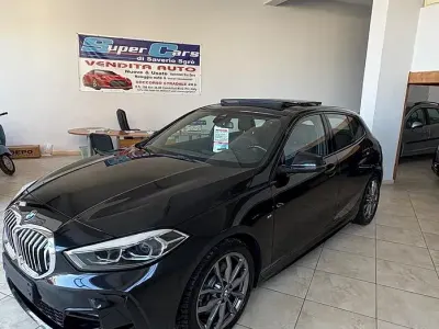Usata BMW 120 M Sport 190 CV (139 kW) 2021 Nero Utilitaria