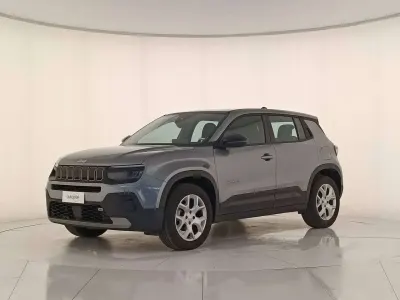 Usata Jeep Avenger Altitude 101 CV (74 kW) 2024 Granite grey SUV