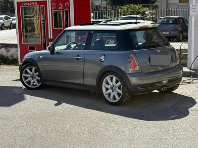 Usata Mini Cooper S 170 CV (125 kW) 2004 Grigio Utilitaria