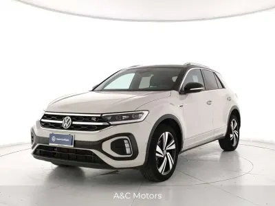Usata VW T-Roc R-line 110 CV (80 kW) 2023 Grigio SUV