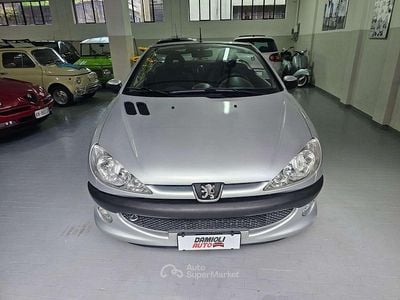 Usata Peugeot 206 CC Quiksilver 109 CV (80 kW) 2006 Grigio Cabrio