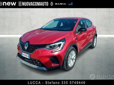 Usata Renault Captur Equilibre 145 CV (106 kW) 2023 Rosso dinamico SUV