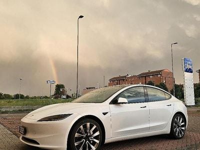 Occasion Tesla Model 3 RWD 208 kW (283 ch) 2025 Blanc Berline