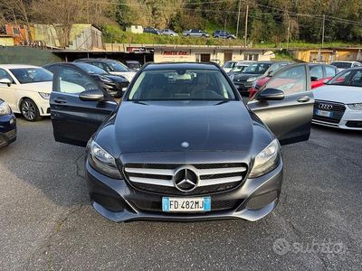 Usata Mercedes C200 Premium 135 CV (99 kW) 2016 Grigio Station wagon