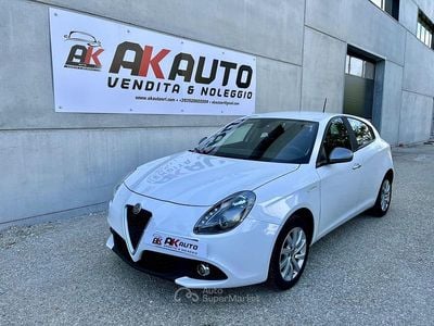 Usata Alfa Romeo Giulietta Super 120 CV (88 kW) 2016 Bianco Utilitaria