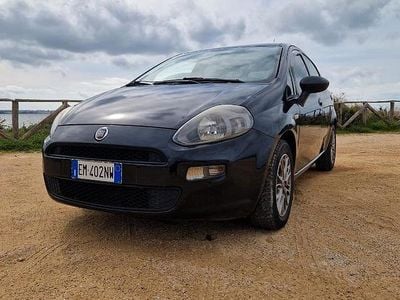 Usata Fiat Punto 95 CV (69 kW) 2012 Nero Utilitaria