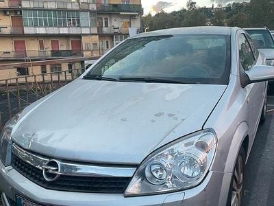 Usata Opel Astra GTC 2007 Grigio Coupé