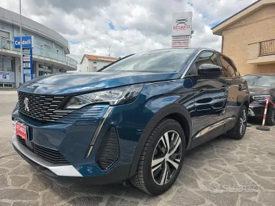 Usata Peugeot 3008 Allure 131 CV (96 kW) 2022 Bluazzurro SUV